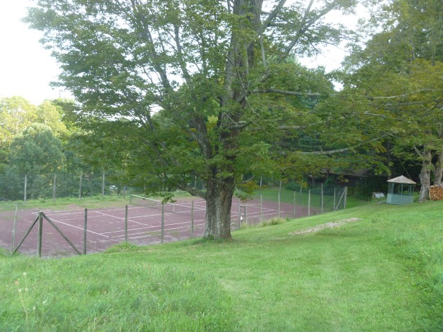 Tennis court