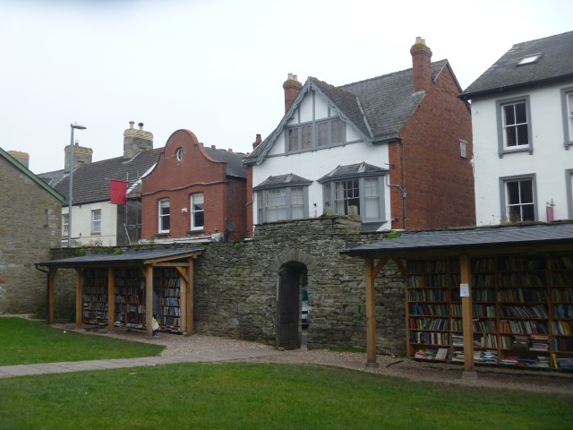 Honesty Bookshop Hay