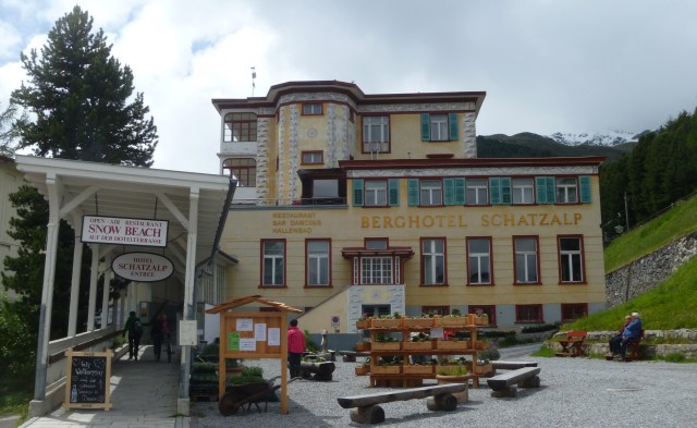 Berghotel Scahtzalp