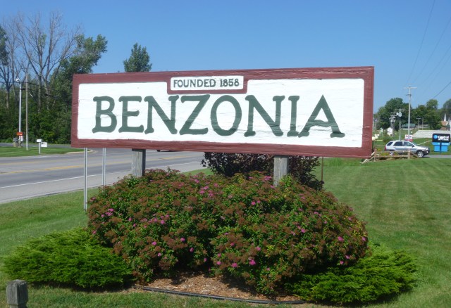 Benzonia sign