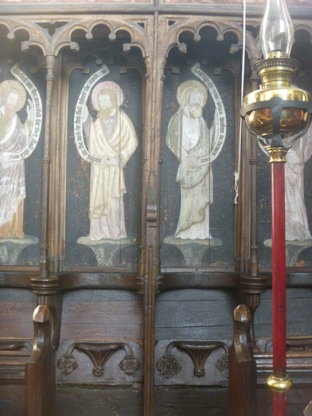 Choir stalls and apostles