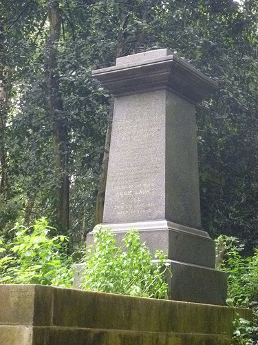 Frank Holl tomb