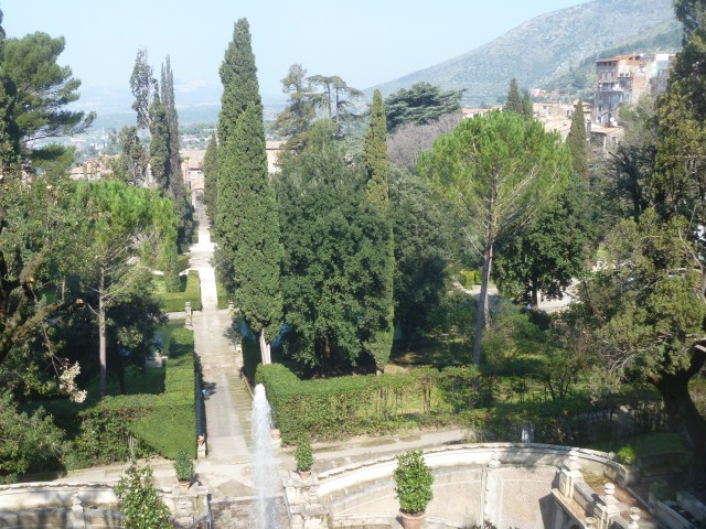 d'este gardens view