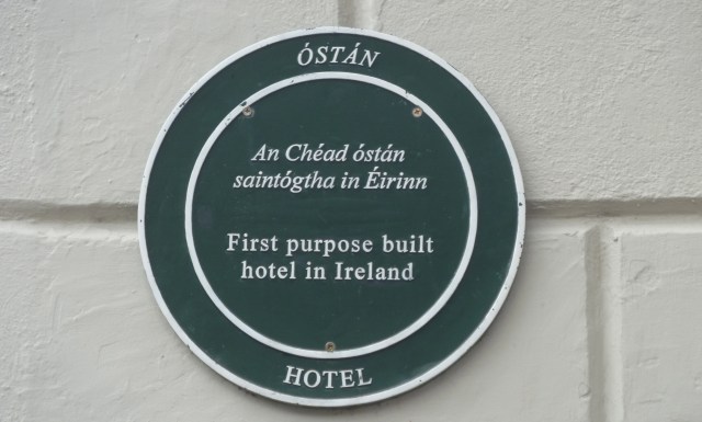 Hotel plaque