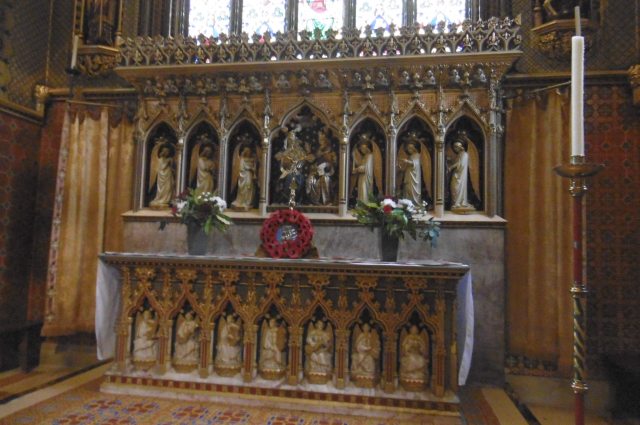 st giles altar