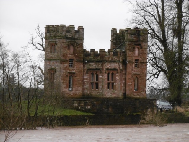 car a bit near the river