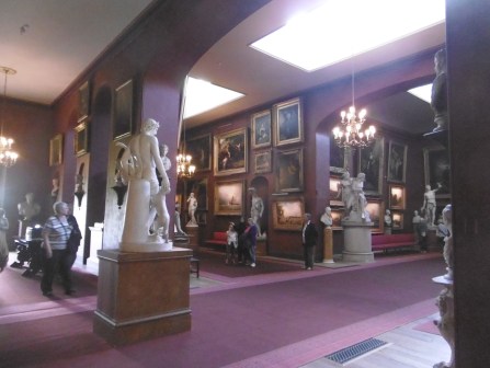 sculpture gallery