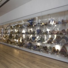 The-Wall-of-Pots-1_result-1280x853-240x240