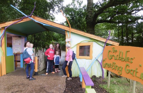 Grubbles Greeting Gate