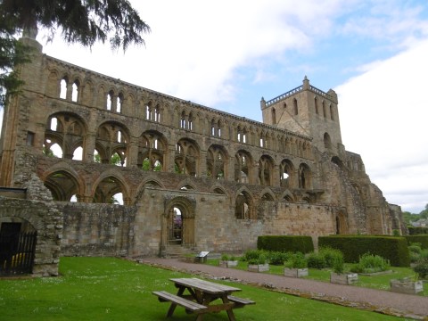 Jedburgh Abbey1